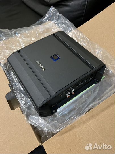 Усилитель моноблок Alpine S-A60M