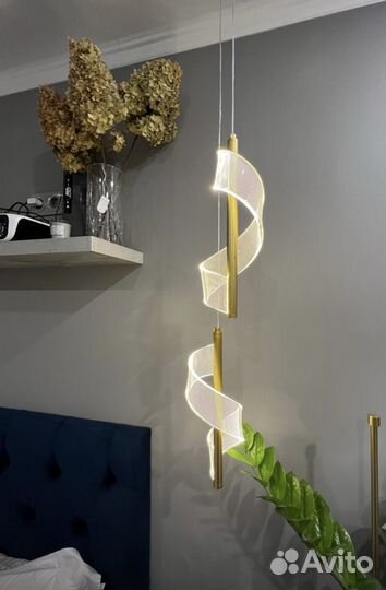 Светильник подвесной (золото)