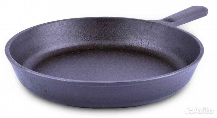 Сковорода литая чугунная 240*40 с чугунной ручкой