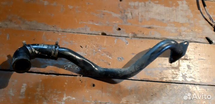 Патрубок вентиляции картерных газов Opel Z16XE