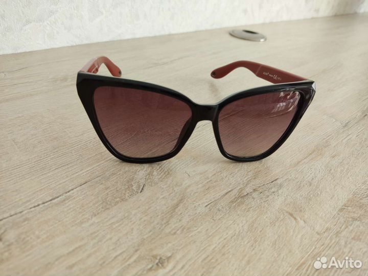 Солнцезащитные очки, очки без диоприй