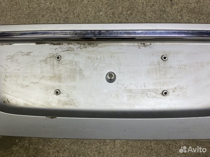 Накладка крышки багажника mercedes w211