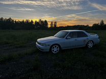 Nissan Laurel 2.0 AT, 1995, 350 000 км, с пробегом, цена 550 000 руб.