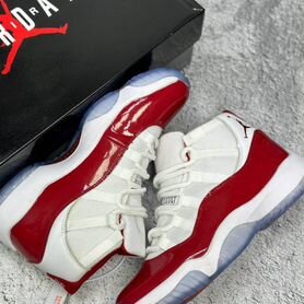 Nike Air Jordan 11 retro Cherry