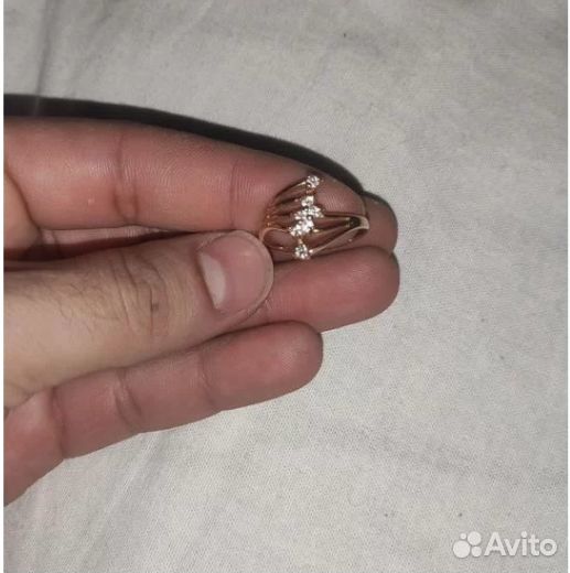 Золотое кольцо женское 18 размер
