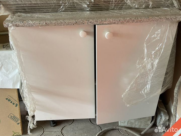 Тумбочка со столешницей