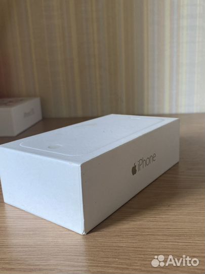 Коробка от iPhone 5s и 6s