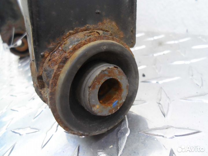 Рычаг передний правый верхний Nissan Xterra N50