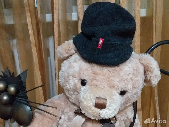 Безшовная шапка Levi's