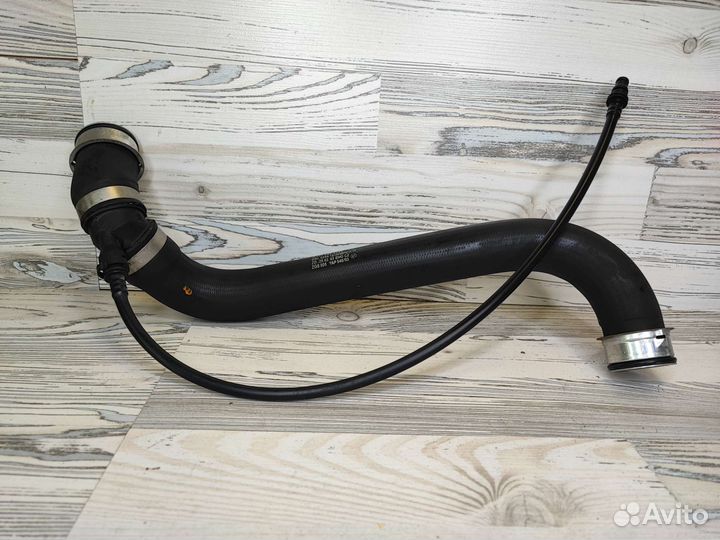 Патрубок радиатора W211