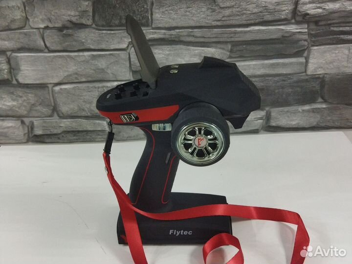 Катер для прикормки Flytec