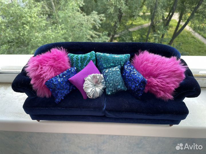 Диван для кукол, 1/6