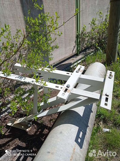 Рамка для трансформатора и разъединитель