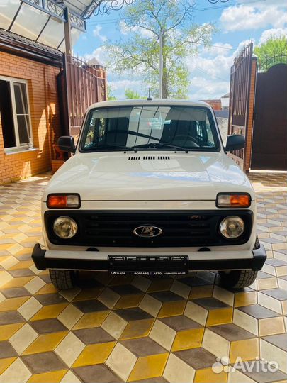 LADA 4x4 (Нива) 1.7 МТ, 2023, 9 600 км