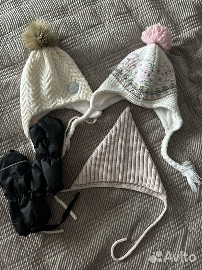 Шапки 50 и варежки на год