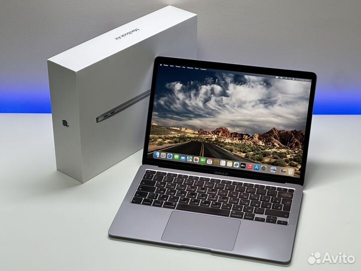 MacBook Air 13 2020 8/256 полный комплект