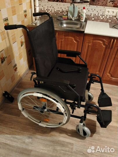 Кресло-коляска с ручным приводом комнатная