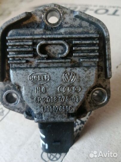 Датчик уровня масла Volkswagen Passat B6, 1.6 BSE