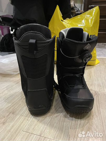 Сноубордические ботинки