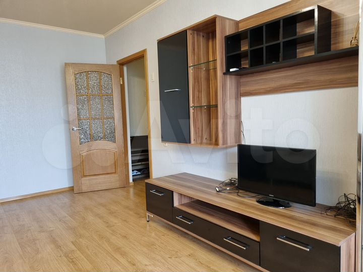 2-к. квартира, 60 м², 6/10 эт.