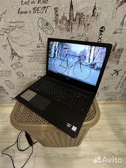 Ноутбук dell inspiron 15