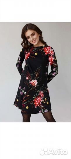 Платье женское