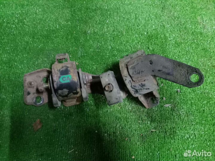 Опоры двигателя Toyota Carina E