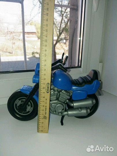 Мотоцикл и машина