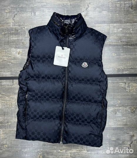 Жилетка Moncler