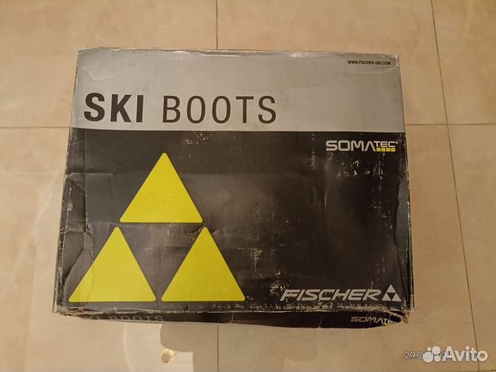 Продаю горнолыжные ботинки женские