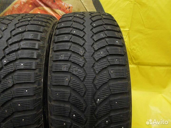 Bridgestone Blizzak Spike-01 285/60 R18