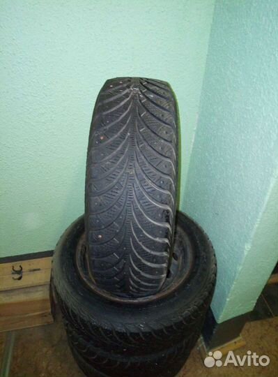 Goodyear UltraGrip 185/60 R15