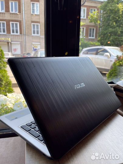 Ноутбук asus VivoBook x540B