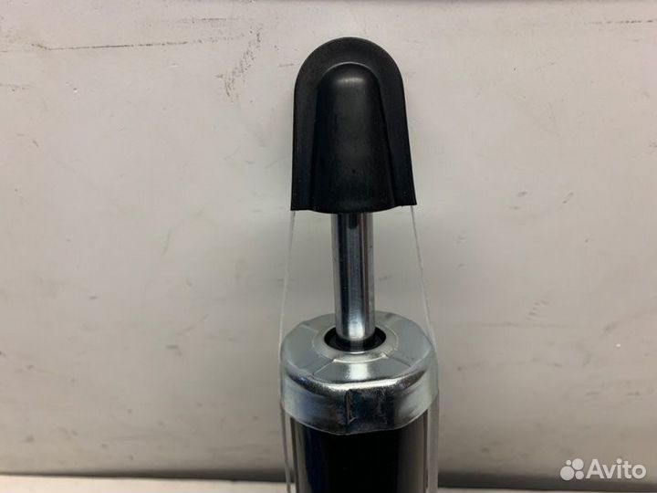 Амортизатор задний Volkswagen Golf V 2003-2009