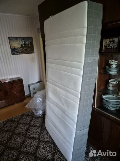 Матрас IKEA Hovag 200 x 90