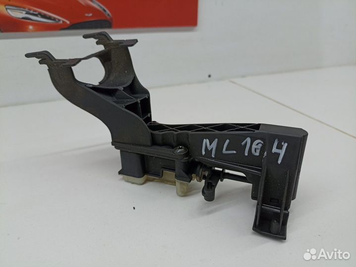 Замок лючка бензобака