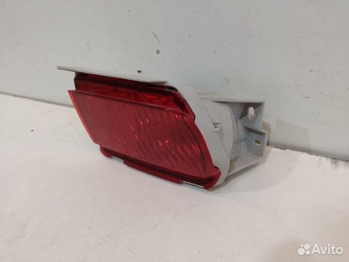 Фонарь противотуманный задний правый Toyota Land