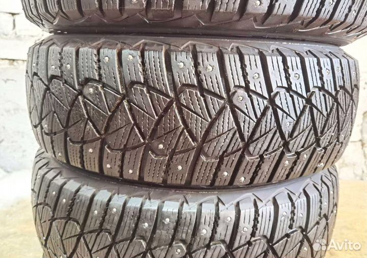 Goodyear Ultragrip 600 195/65 R15 95T