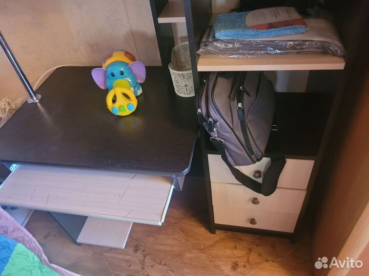 Компьютерный стол