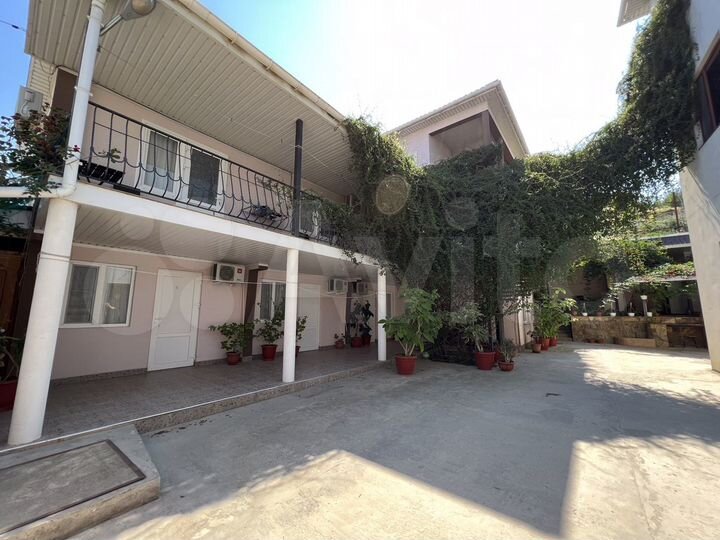 Комната 20 м² в 1-к., 1/3 эт.