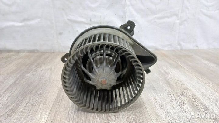 Вентилятор отопителя Peugeot Partner M59 2007