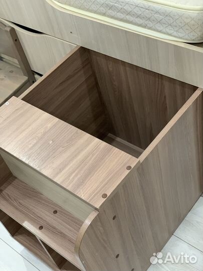 Детская кроватка трансформер +матрас +стол+стул