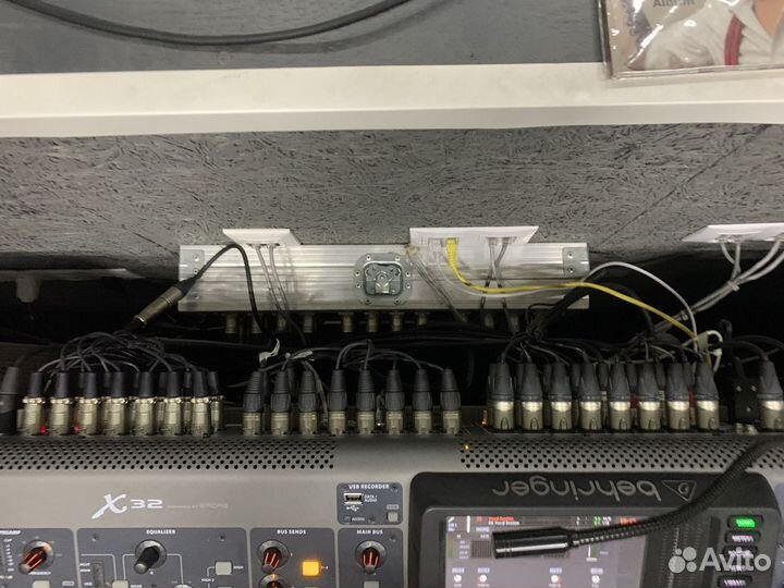 Микшерный пульт Behringer X32