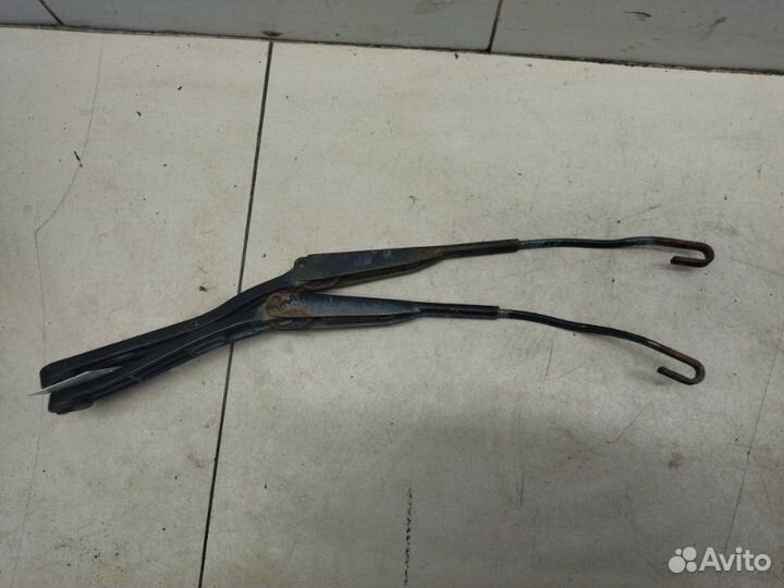 Поводок дворника передний Saab 9-5 седан B235