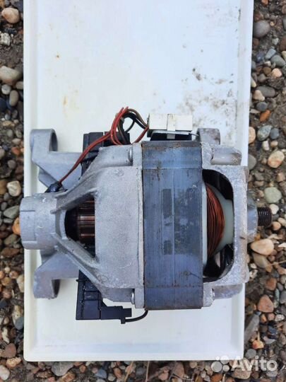 Мотор на стиралку indesit