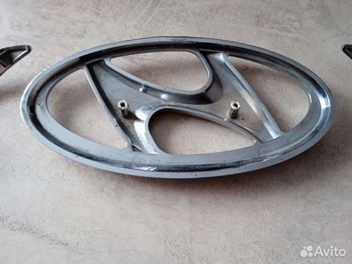 Решетка радиатора Хенде Солярис Hyundai Solaris