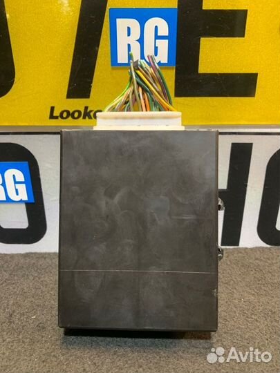 Блок управления бесключевым доступом Nissan