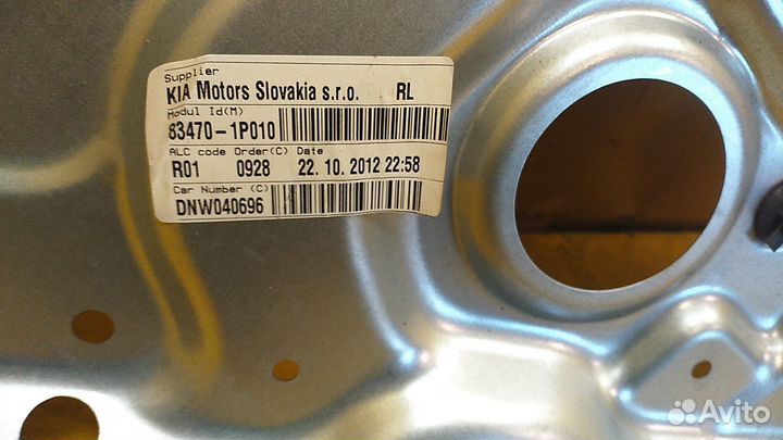 Стеклоподъемник задний левый Venga