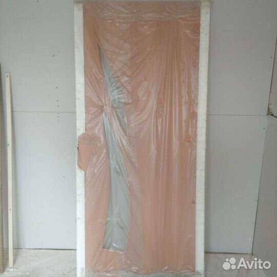 Дверь межкомнатная со стеклом 90 на 2000