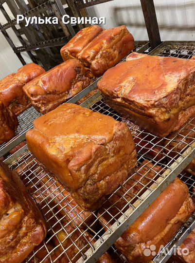 Колбасные изделия, сало, деликатесы, холодец